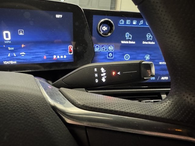 Used 2025 Chevrolet Equinox EV LT FWD image 28