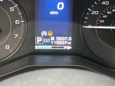 Used 2023 Subaru Crosstrek 2.0i Premium image 12