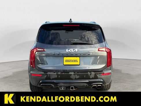 Used 2022 Kia Telluride EX w/ EX Premium Package image 4