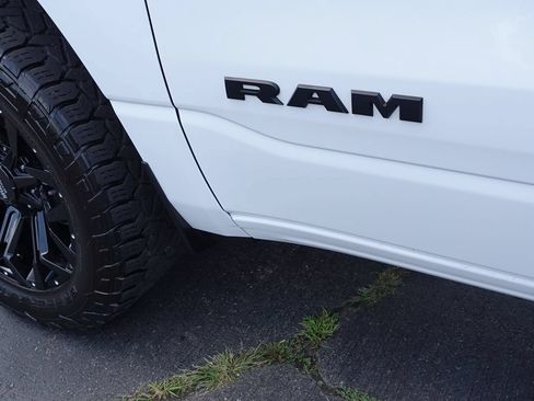 Used 2023 RAM 1500 Big Horn AWD/4WD image 12