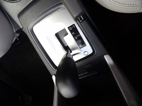 Used 2016 Subaru Forester 2.5i w/ Alloy Wheel Package image 19