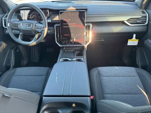 New 2026 GMC Acadia Elevation image 8