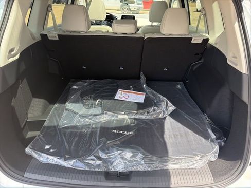 New 2026 Nissan Rogue SV FWD image 20