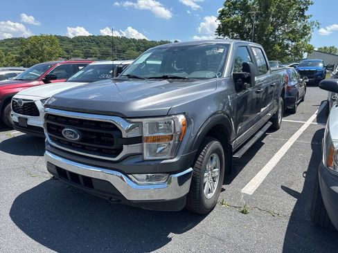 Used 2022 Ford F150 XLT w/ Trailer Tow Package AWD/4WD image 2