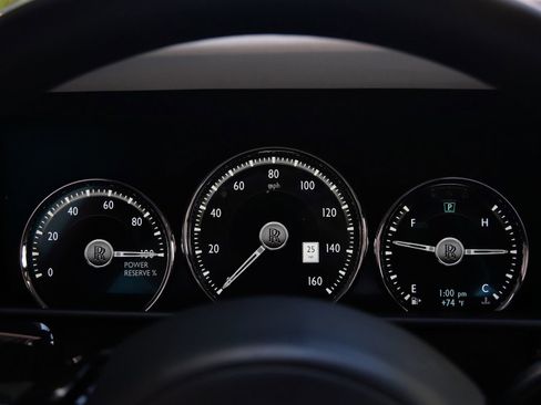 Used 2022 Rolls-Royce Cullinan w/ Cullinan Package AWD/4WD image 16