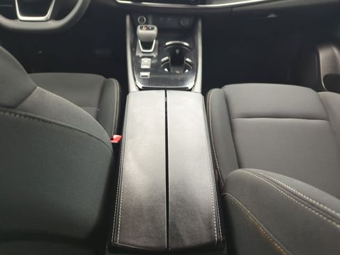 Used 2023 Nissan Rogue S FWD image 19