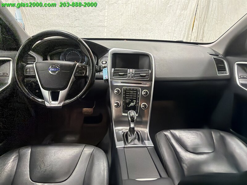 Used 2016 Volvo XC60 T5 Premier AWD/4WD image 6