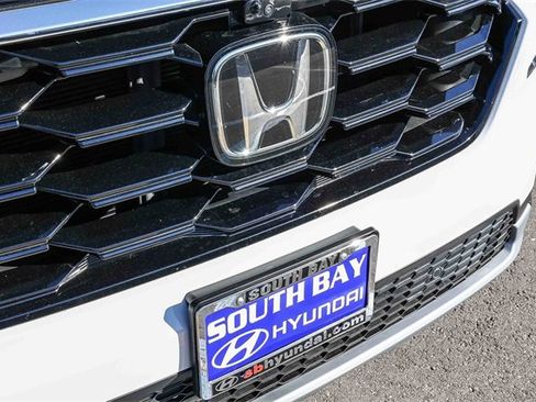 Used 2023 Honda Pilot Elite image 11