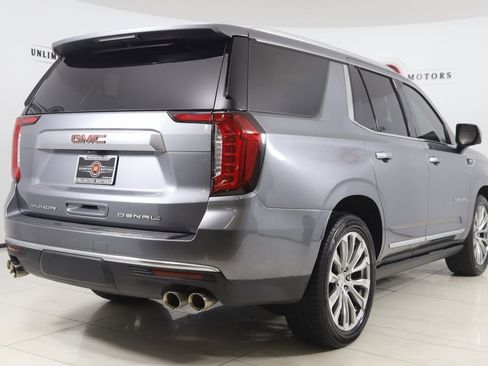 Used 2021 GMC Yukon Denali w/ Denali Ultimate Package image 3