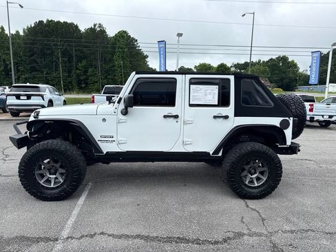Used 2016 Jeep Wrangler Unlimited Sport w/ Dual Top Group AWD/4WD image 3