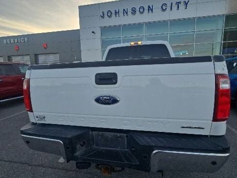 Used 2015 Ford F250 XLT w/ XLT Premium Package AWD/4WD image 11