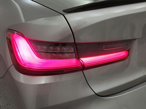 Used 2021 BMW M3 Competition w/ Executive Package RWD image 35