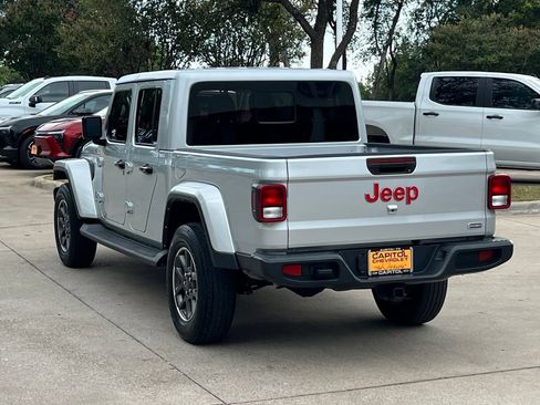 Used 2022 Jeep Gladiator Overland w/ Popular Equipment Package AWD/4WD image 4