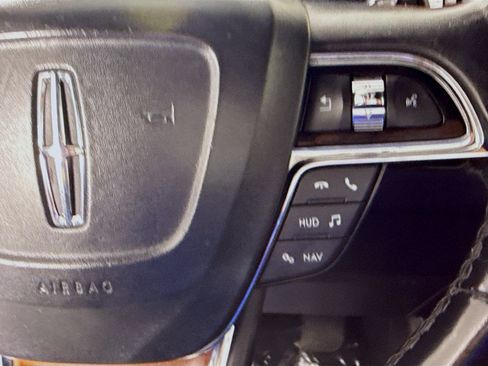 Used 2019 Lincoln Navigator Reserve w/ Cargo Package AWD/4WD image 15