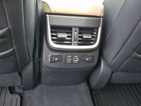 Certified 2024 Subaru Outback Limited AWD/4WD image 12
