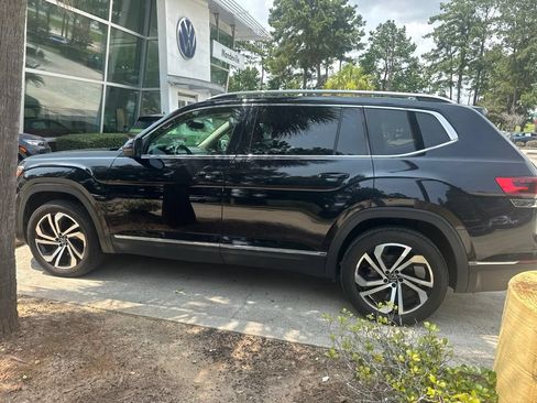 Used 2021 Volkswagen Atlas SEL Premium AWD/4WD image 8