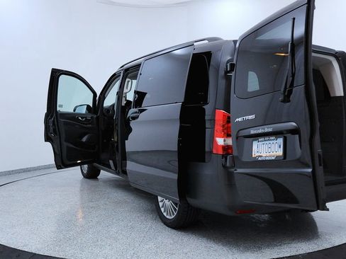 Used 2023 Mercedes-Benz Metris Passenger image 10