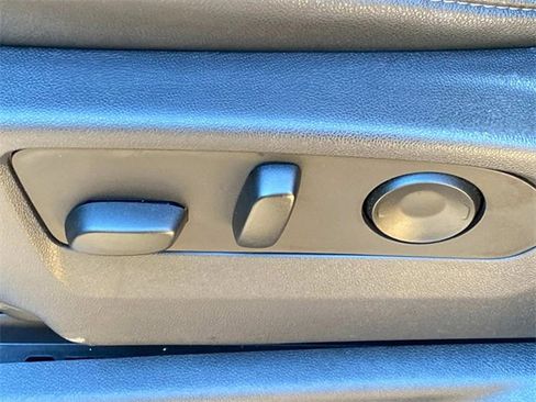 Used 2022 Chevrolet Silverado 1500 LTZ w/ LTZ Premium Package image 15