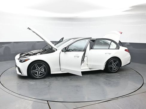 Used 2023 Mercedes-Benz C 300 4MATIC Sedan image 46