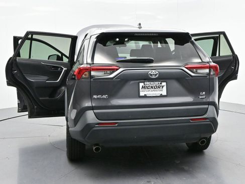 Used 2024 Toyota RAV4 LE FWD image 39