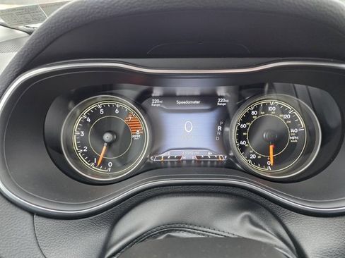 Used 2022 Jeep Cherokee Trailhawk w/ Premium Leather Package image 35