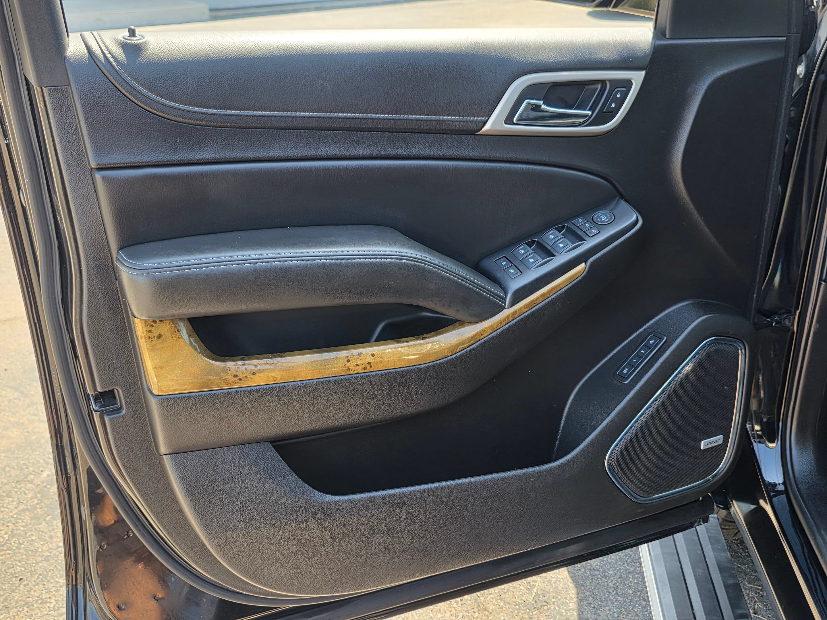 Used 2017 GMC Yukon Denali AWD/4WD image 28