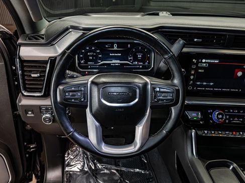 Used 2025 GMC Sierra 3500 Denali w/ Denali Reserve Package image 18