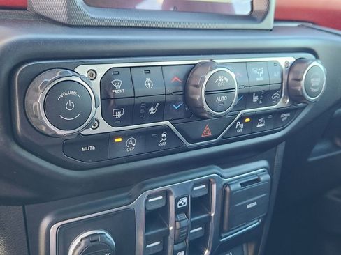 Used 2023 Jeep Wrangler Unlimited Rubicon w/ Xtreme 35 Tire Package image 11