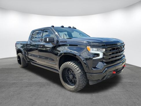 Used 2023 Chevrolet Silverado 1500 High Country w/ Technology Package AWD/4WD image 18