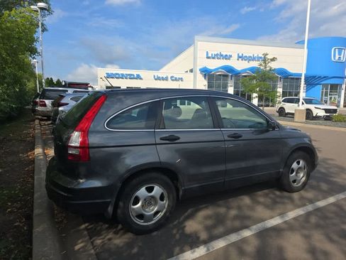 Used 2011 Honda CR-V LX image 4