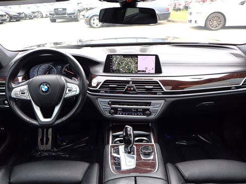 Used 2016 BMW 750i xDrive AWD/4WD image 11