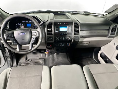 Used 2018 Ford F250 XL w/ Power Equipment Group image 28