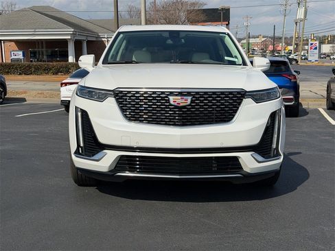 Used 2023 Cadillac XT6 Premium Luxury image 8