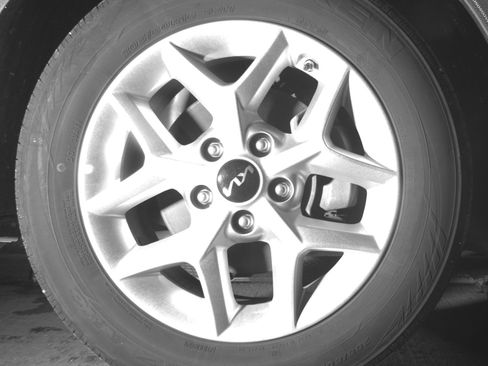 Used 2025 Kia Soul LX w/ LX Technology Package image 13