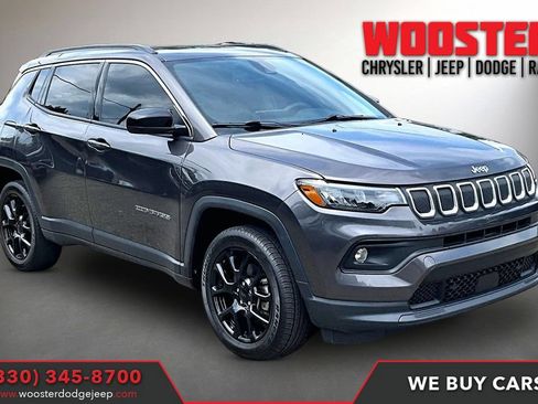Used 2022 Jeep Compass Latitude w/ Sun and Sound Group AWD/4WD image 1
