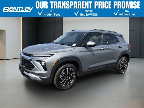 Used 2024 Chevrolet TrailBlazer LT FWD image 1