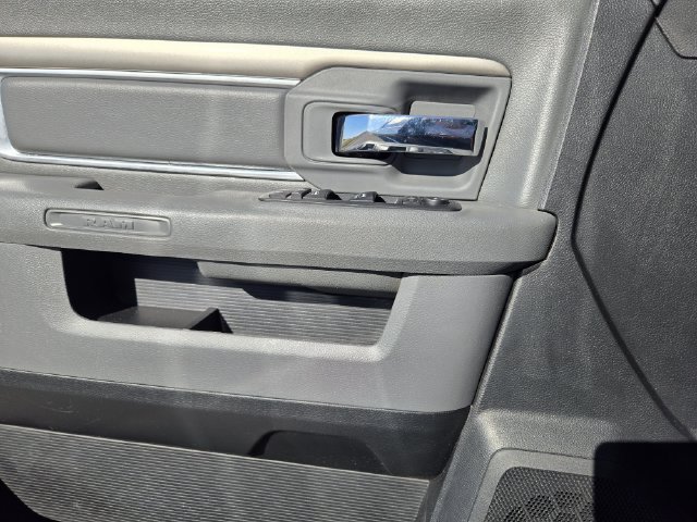 Used 2016 RAM 1500 Big Horn AWD/4WD image 23