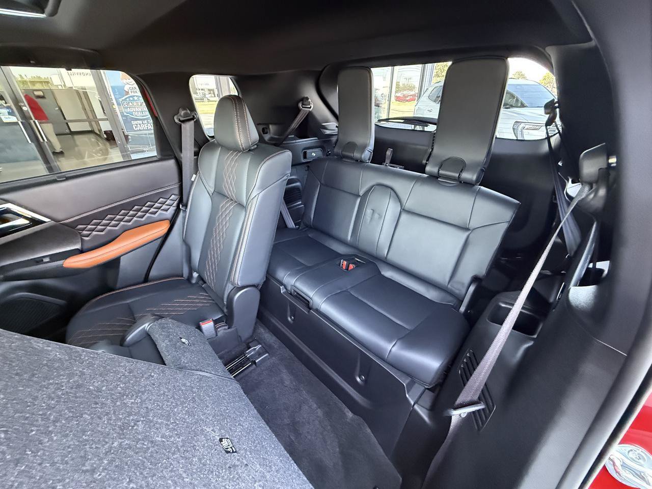 Used 2025 Mitsubishi Outlander SEL AWD/4WD image 42