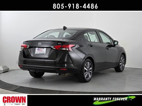 Used 2023 Nissan Versa SV image 7