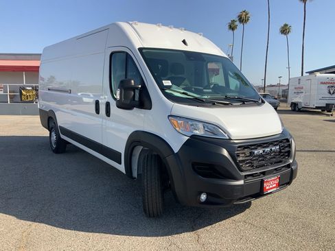 New 2026 RAM ProMaster 3500 FWD image 3