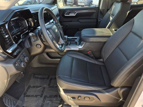 Used 2025 Chevrolet Silverado 1500 LTZ w/ Technology Package image 28