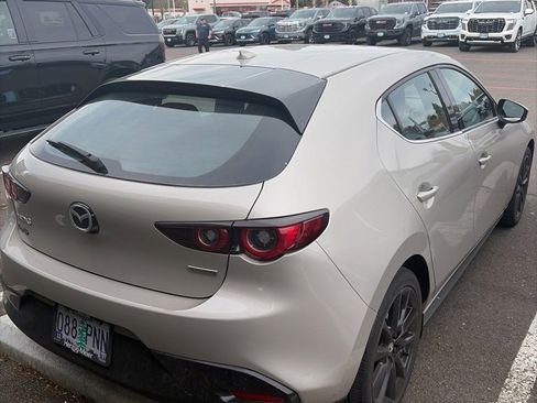 Used 2024 MAZDA MAZDA3 s image 3