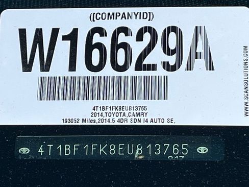 Used 2014 Toyota Camry SE FWD image 19
