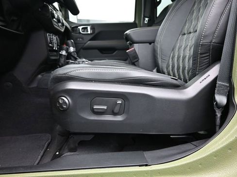 New 2025 Jeep Gladiator Sport w/ Premium Package AWD/4WD image 15