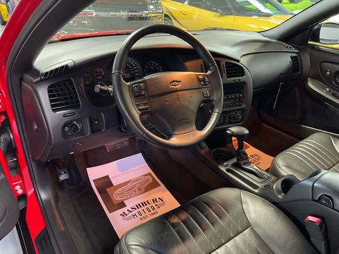 Used 2004 Chevrolet Monte Carlo SS w/ Dale Earnhardt Jr. Package image 32