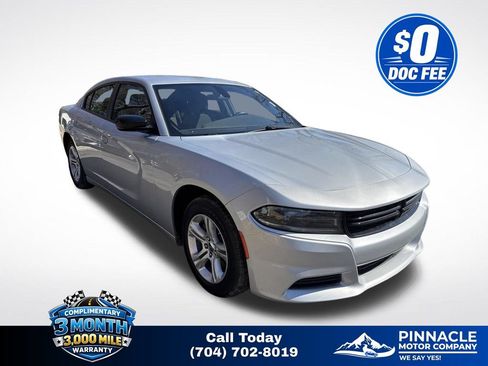Used 2023 Dodge Charger SXT RWD image 1