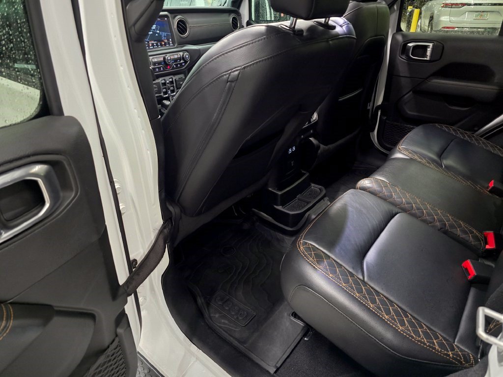 Used 2021 Jeep Wrangler Unlimited Sahara AWD/4WD image 34