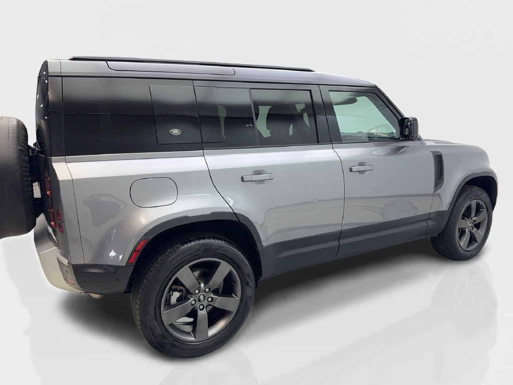 Used 2024 Land Rover Defender 110 S AWD/4WD image 15
