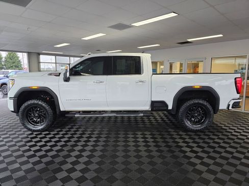 Used 2025 GMC Sierra 3500 Denali w/ Denali Reserve Package image 8