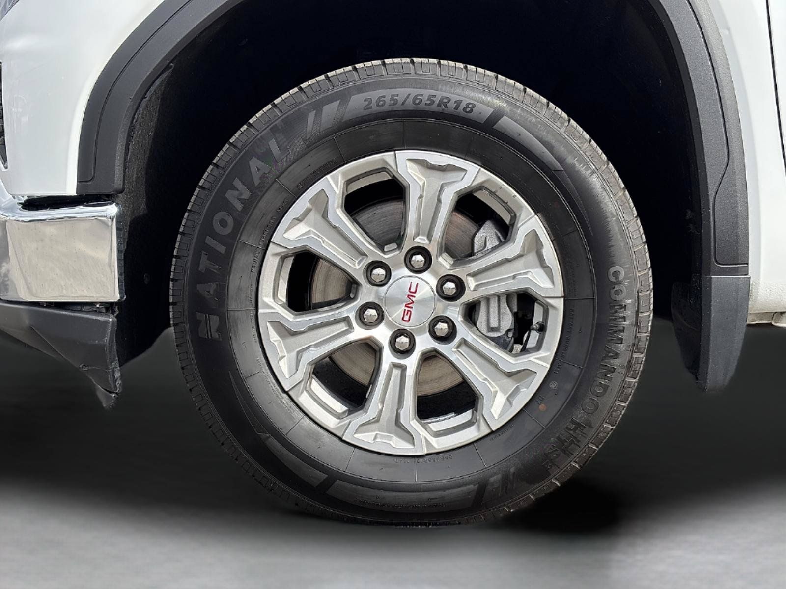 Used 2024 GMC Sierra 1500 SLT AWD/4WD image 11